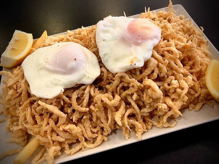 Plato de tapa Pescadito Frito en Reus