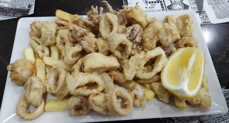 Plato de tapa Chipirones en Reus