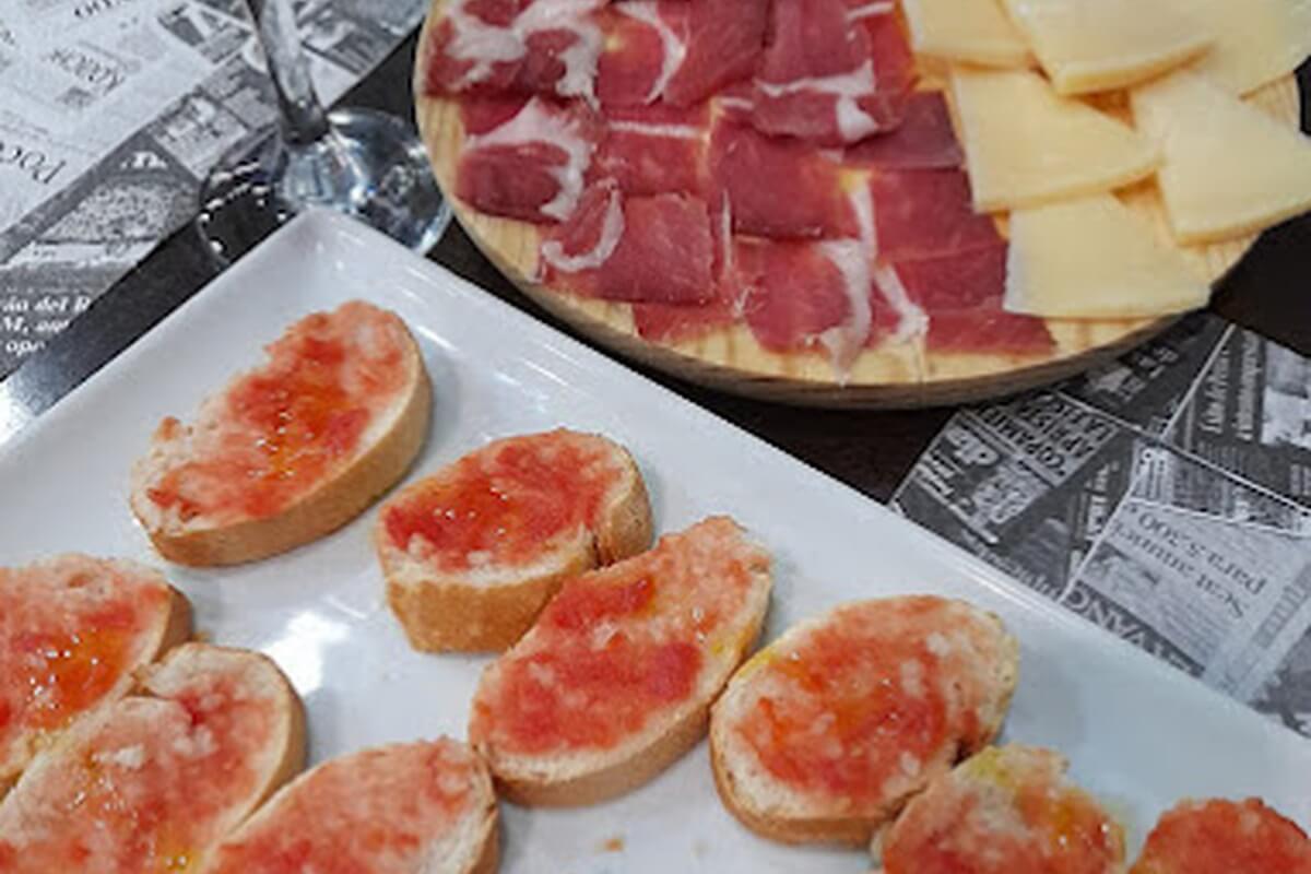 Plato Tapa embutidos en Reus